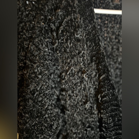 ‼️5/$25‼️ LOVE TREE SWEATER CARDIGAN MD - Picture 7 of 12